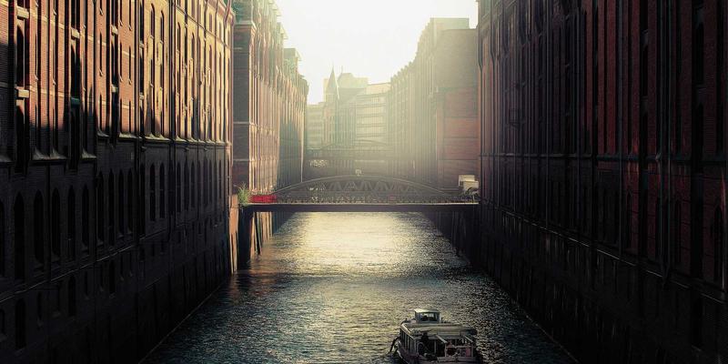 河南光彩工业43：专业防爆灯与工业照明解决方案，筑牢安全生产防线