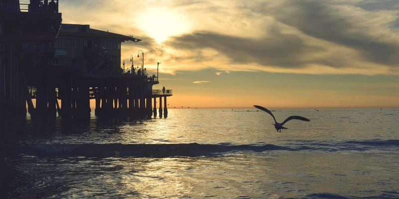 河南光彩工业智能照明控制系统：如何用LED工矿灯提升大型物流仓储运营效率